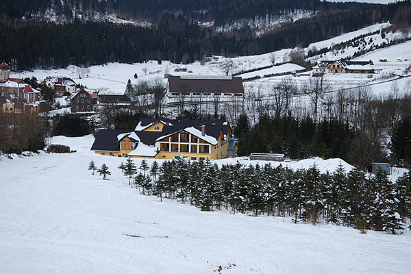 Wyciąg narciarski Nowy Gierałtów